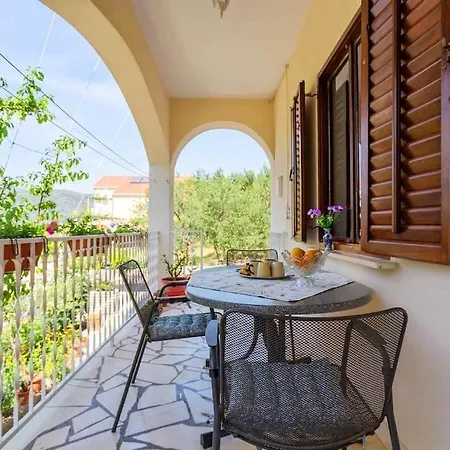 Peaceful Oasis Apartman *