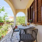 Peaceful Oasis Apartman *