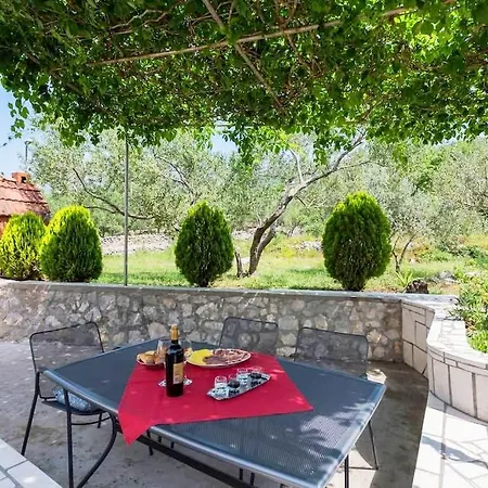 Peaceful Oasis * Banići